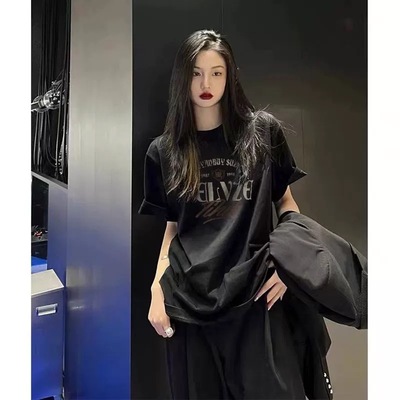 潮牌黑色短袖t恤女2025夏季