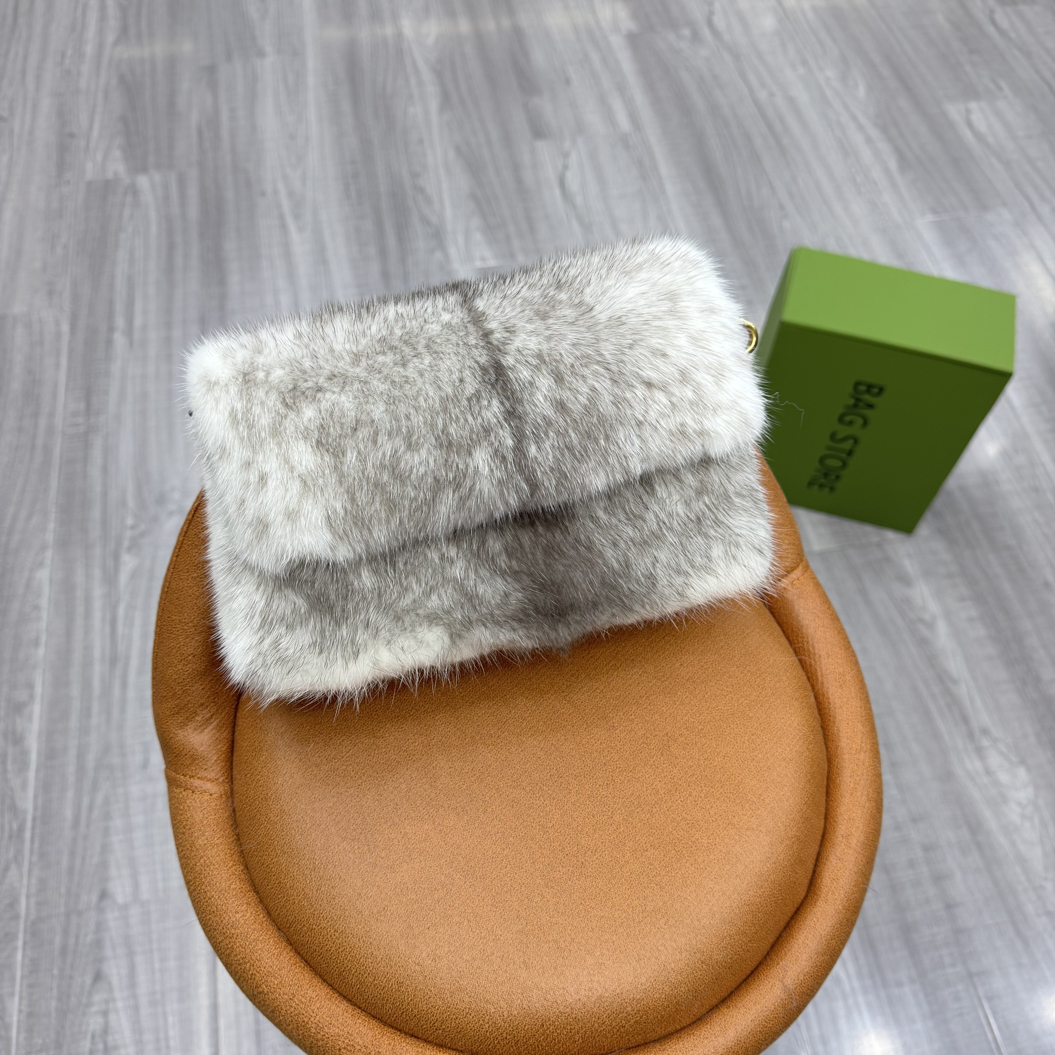 高奢水貂毛整皮信封包女冬季纯色单肩斜挎链条时尚吸扣貂毛翻盖包