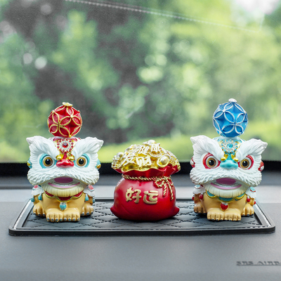 2025新款汽车车载中控台车内装饰摆件高级感小众醒狮舞狮礼物礼品