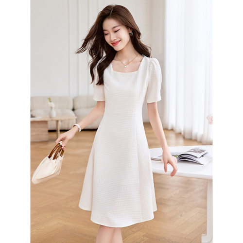 肌理提花泡泡袖裙子2025年夏季新款时尚气质显瘦中长款连衣裙女