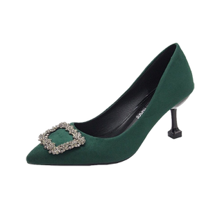 红色婚鞋女细中跟尖头高跟鞋水钻扣绒面绿色新娘鞋配秀禾服的单鞋