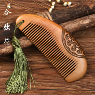 加厚老桃木梳子雕花梳子静电脱发美发梳双面梳木梳 Wooden comb