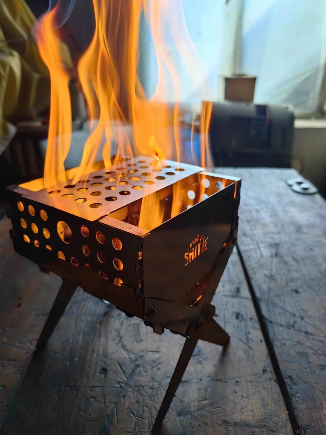 拾铁柴火炉战壕炉折叠炉 卡片炉户外柴火炉露营帐篷炉子工厂直销