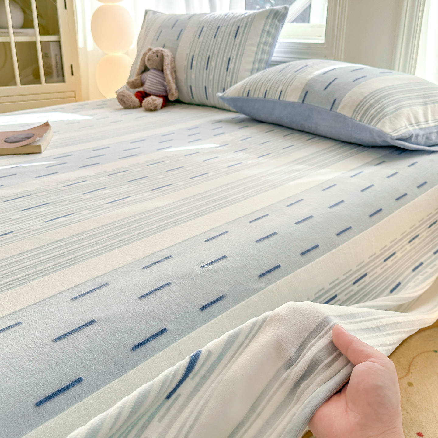 冬季加厚雕花牛奶绒床单三件套