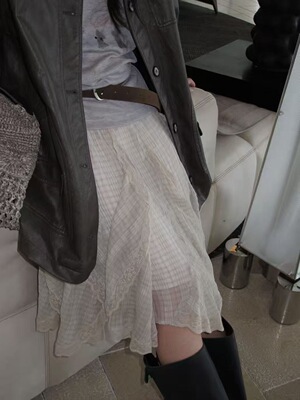 Feel 2026春季新款简约蕾丝重工半裙