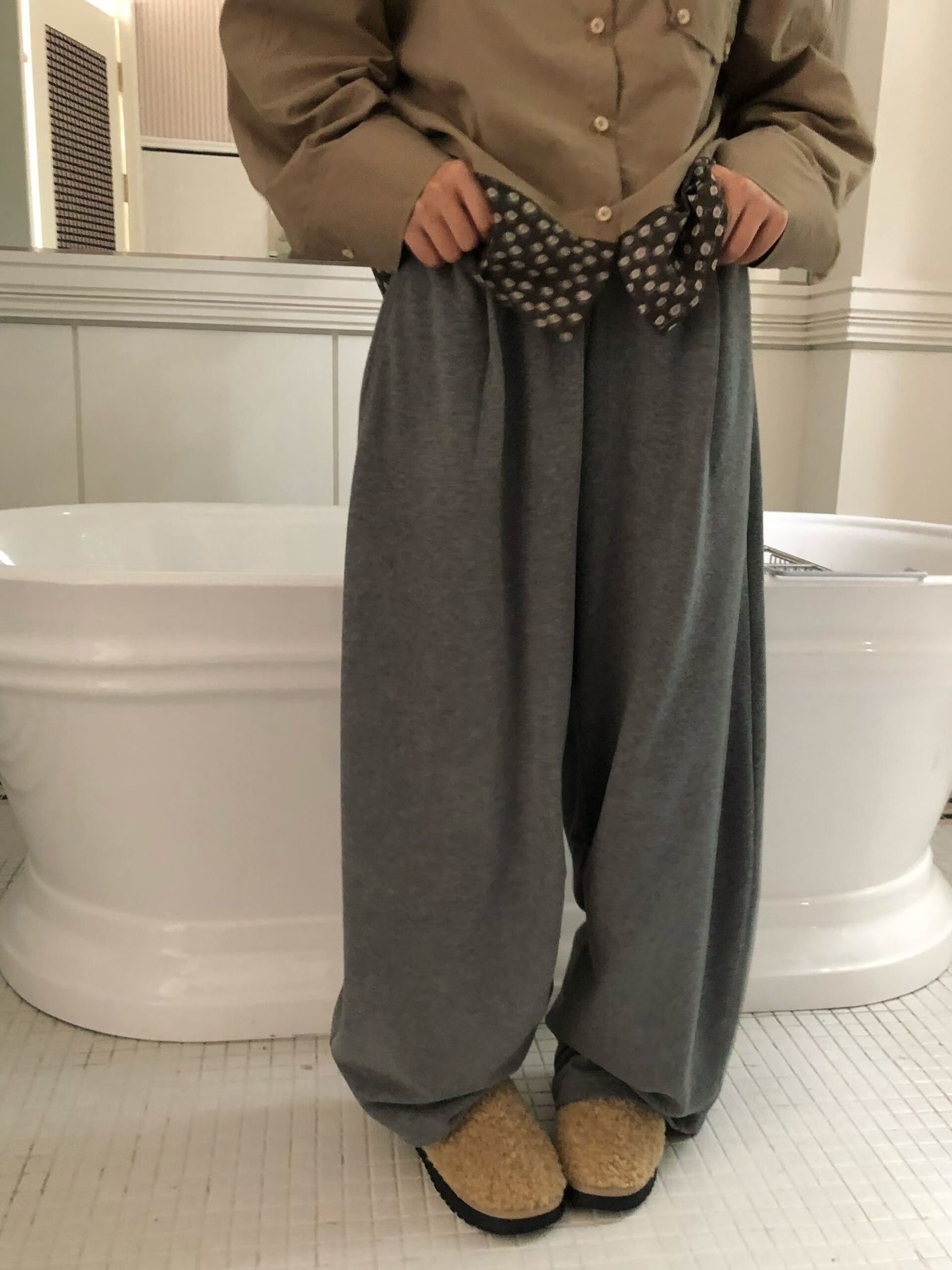 Hone 2025秋季新款百搭显瘦松紧腰阔腿卫裤