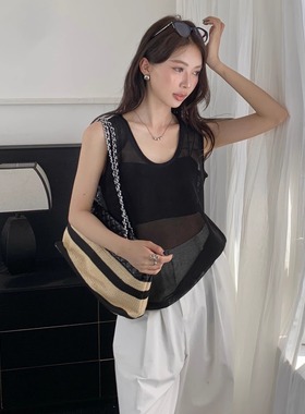 闰熙CECLLIA0447-7正品U领透气无袖冰丝针织背心女25夏季百搭款