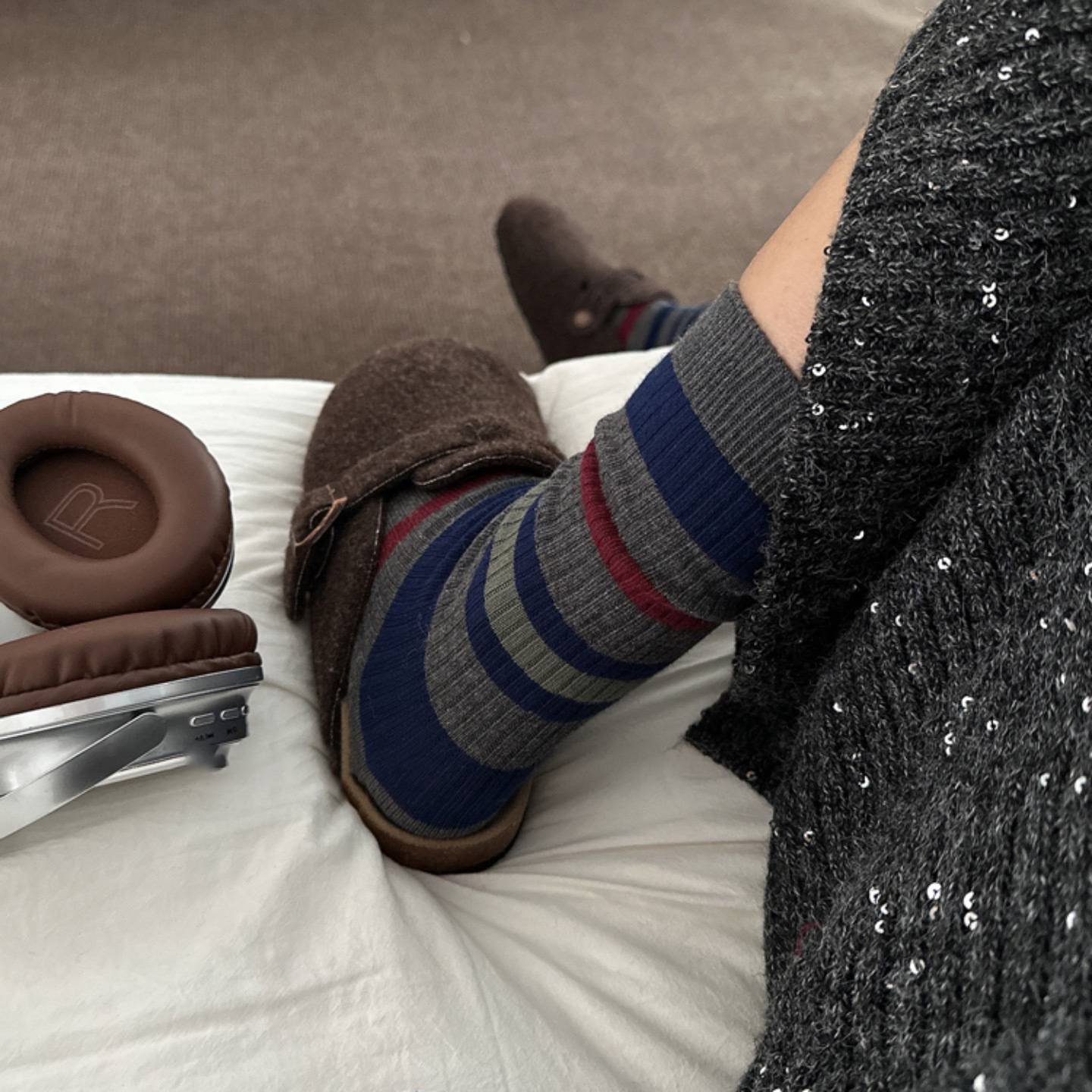 复古暖色拼色棉中筒袜子撞色条纹