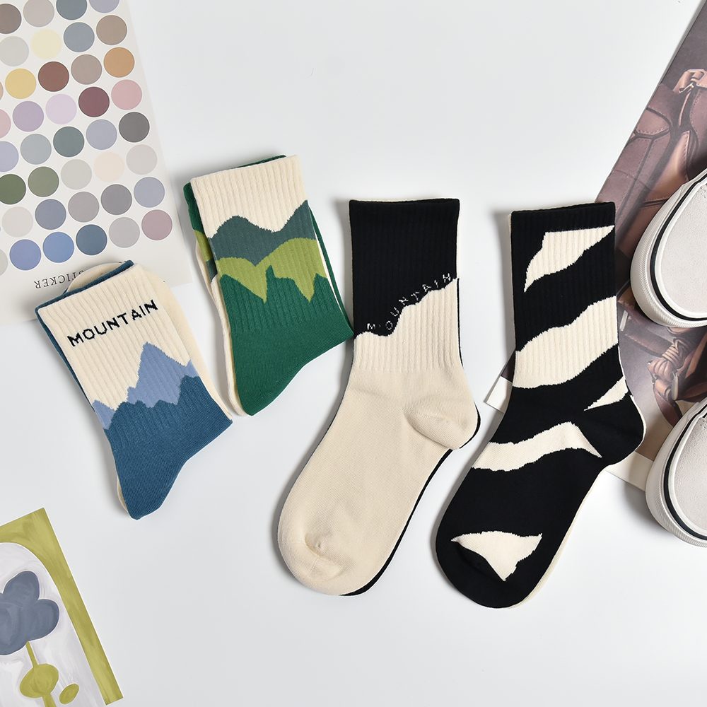山脉AB左右不对称男女袜子街头
