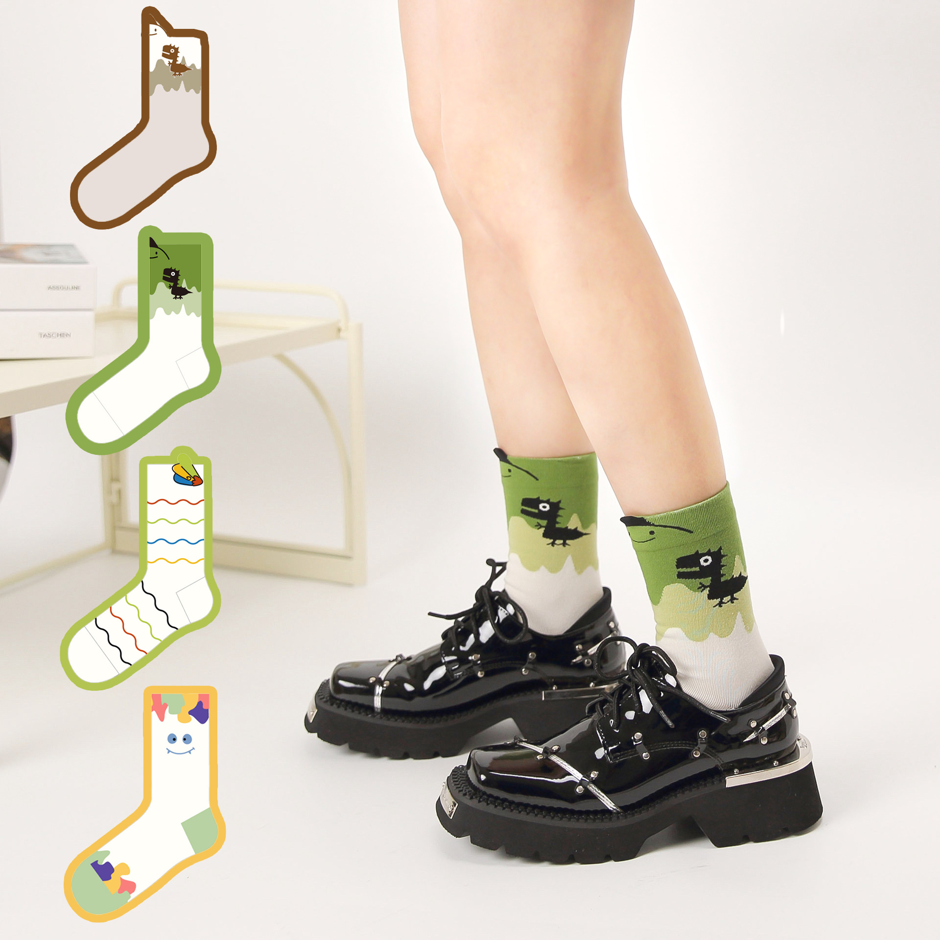 彩虹立体独角恐龙笑脸女袜子潮