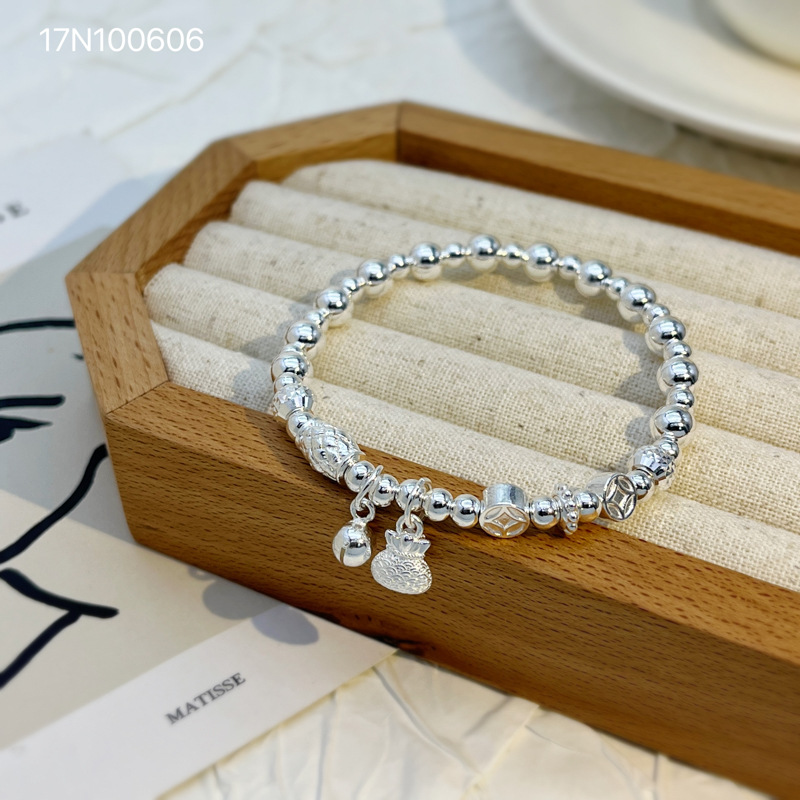 9999纯银手链女款福袋铃铛串珠手串时尚百搭高级感手饰送女友礼物