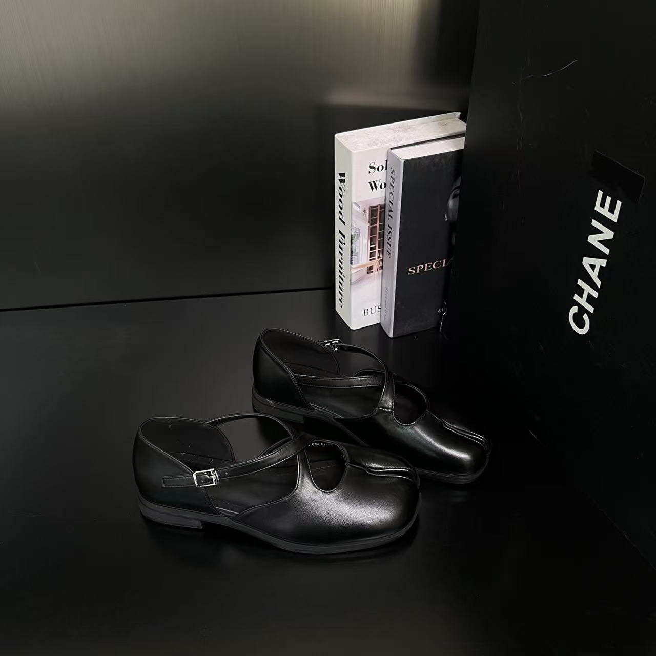 复古牛皮平底玛丽珍鞋女2026春季新款圆头交叉绑带舒适百搭小皮鞋