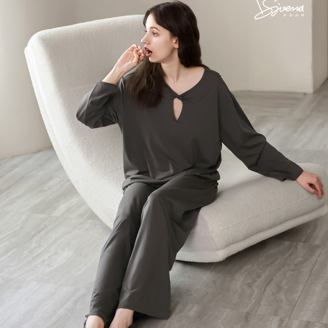 伊姿娇娜春秋季新款女士V领套头长袖贝贝安莫棉带胸垫睡衣套装