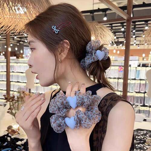 春夏款蓝色豹纹爱心小发圈女气质