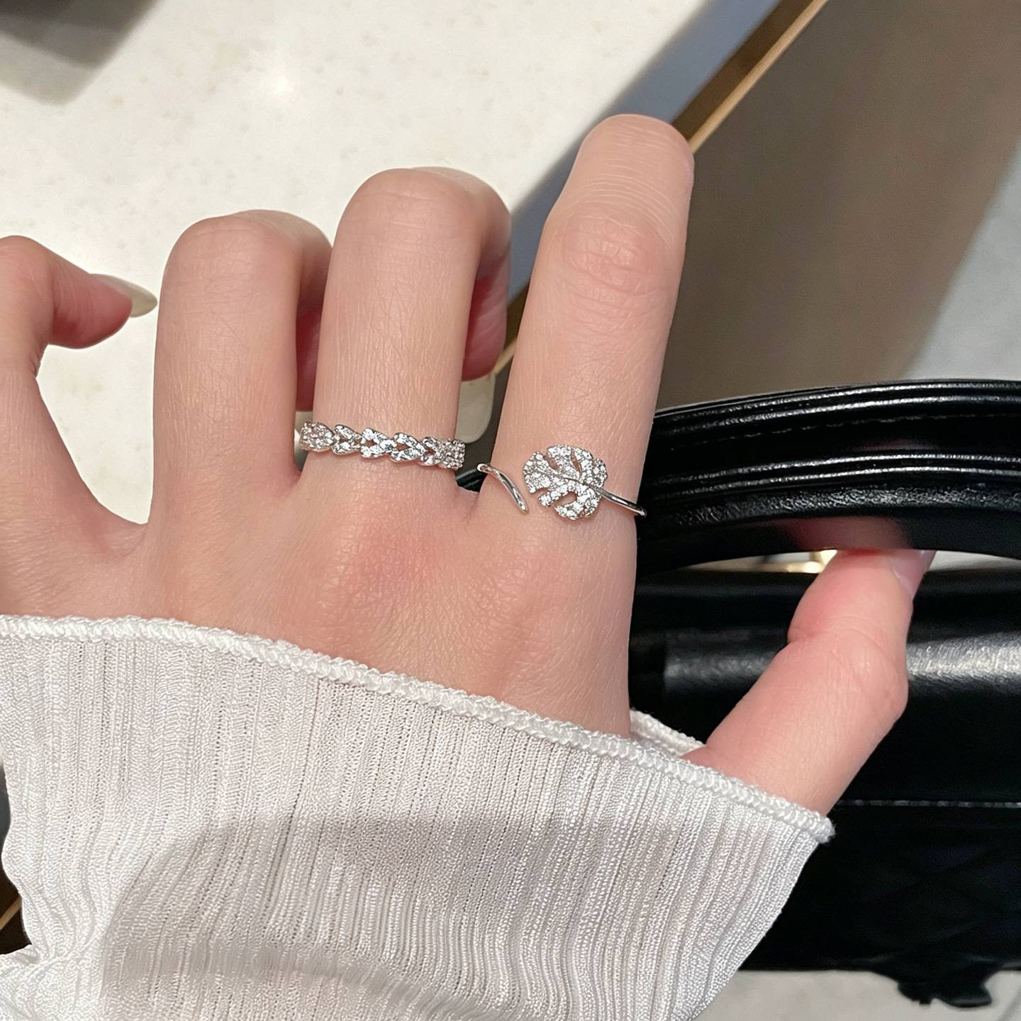 百搭树叶微镶碎钻戒指女镂空个性满开口可调节精致轻奢新款指环女