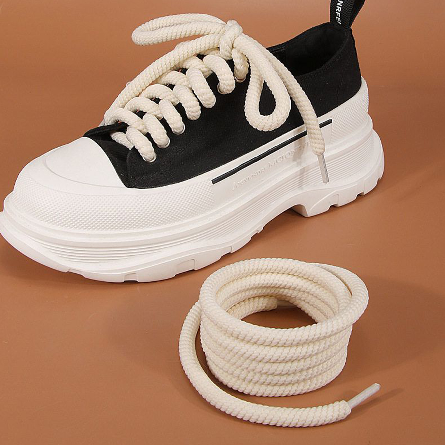 开口笑鞋带OcaiRETRO大面包鞋