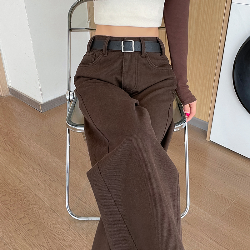 深咖色直筒牛仔裤女秋冬装