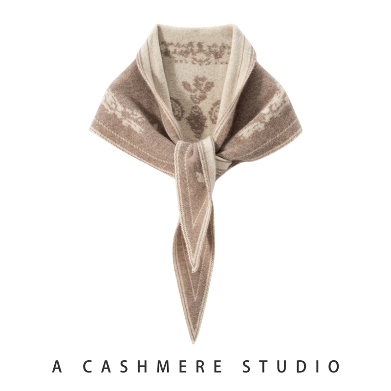 秋冬山羊绒提花围巾女百搭保暖针织三角围脖护肩膀护脖子披肩外搭