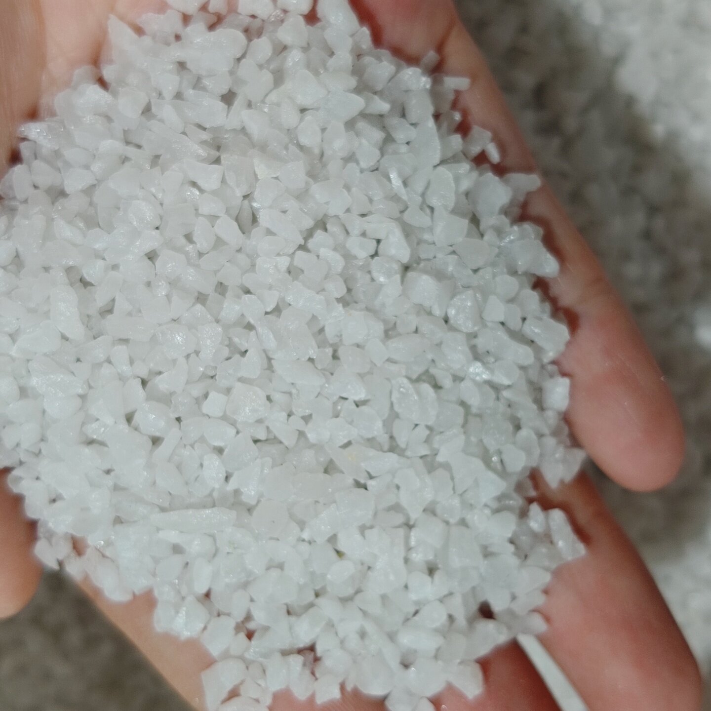 中央净水机滤料石英砂2-4mm纯白