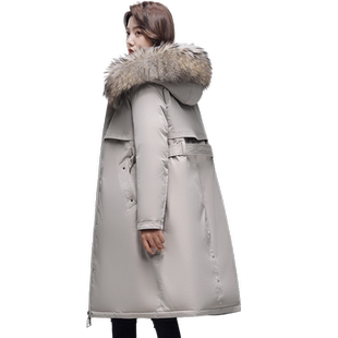 雪中飞秋冬新品气质貉子毛领双面穿女士连帽妈妈中长款羽绒服