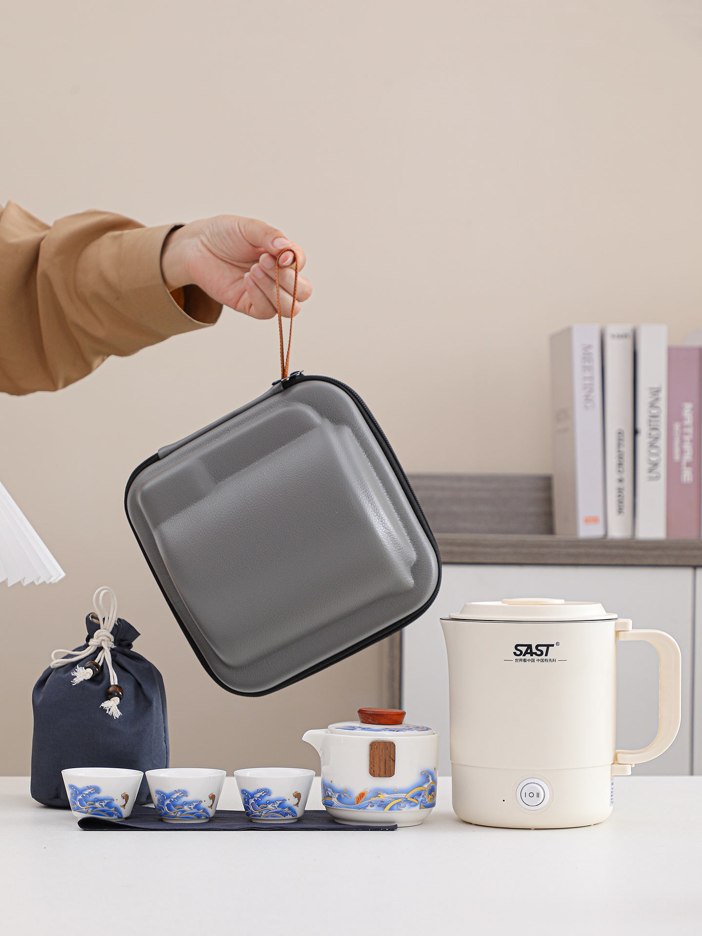 折叠烧水壶便携式旅行茶具套装户外露营带电热水壶出差小型煮茶器