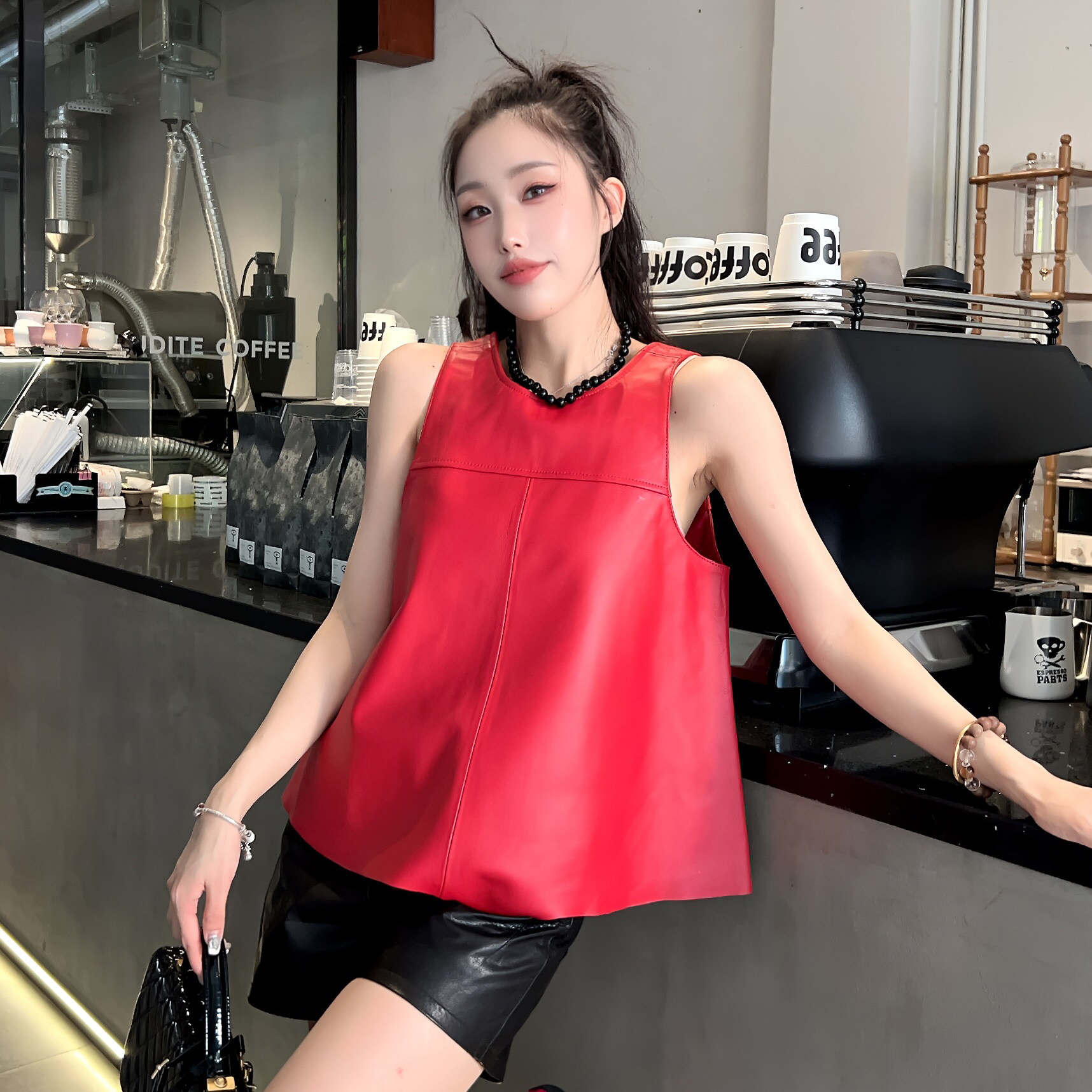 红色背心女短款2025秋新款
