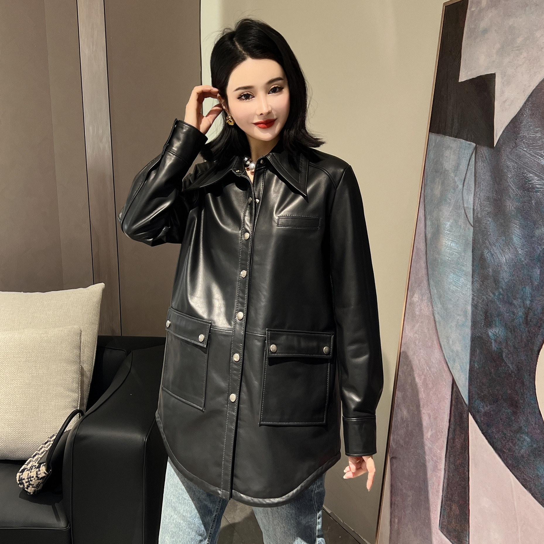 皮衬衫女中长款2024秋季新款真皮修身皮衣绵羊皮黑色长袖翻领外套