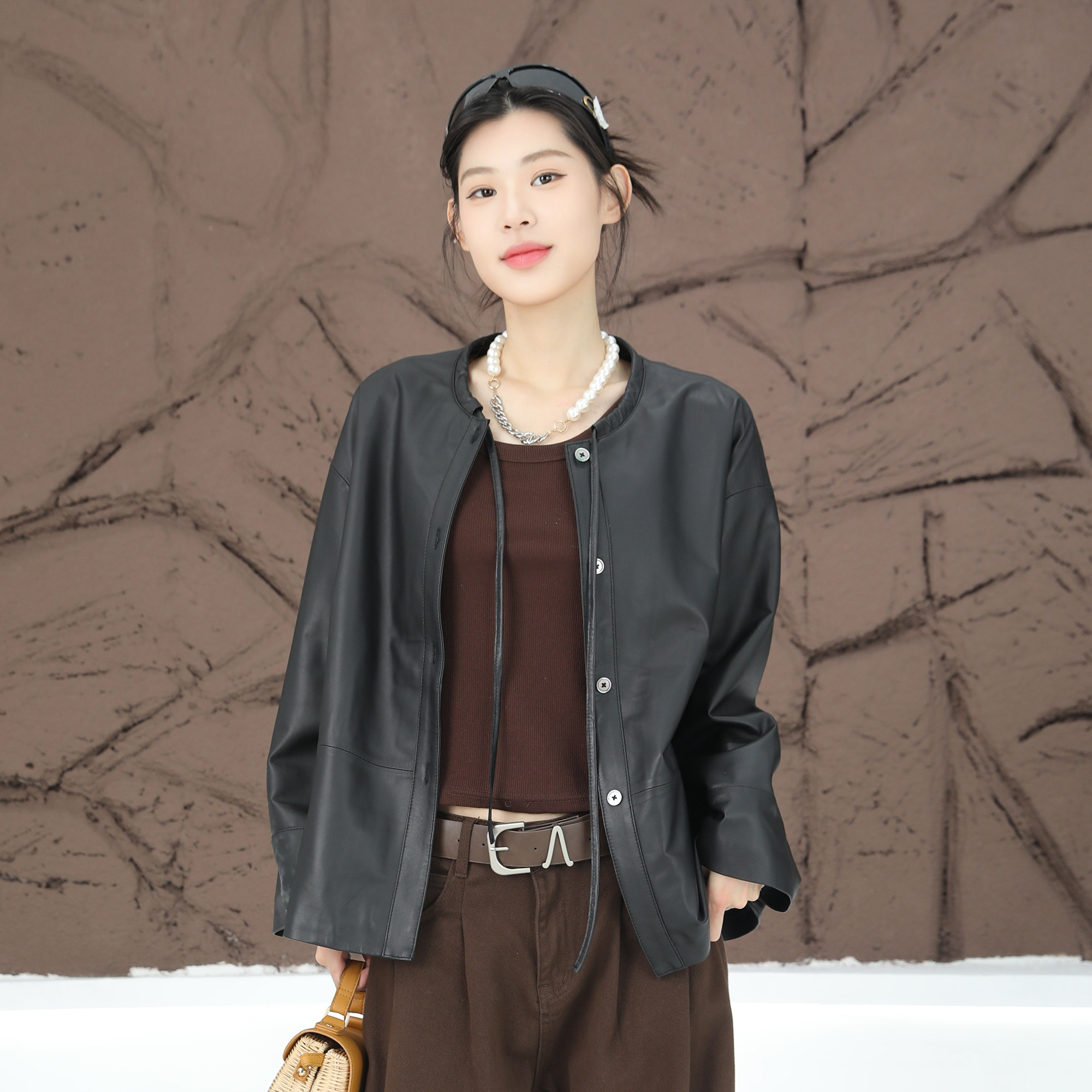 复古绵羊皮系带机车皮衣女