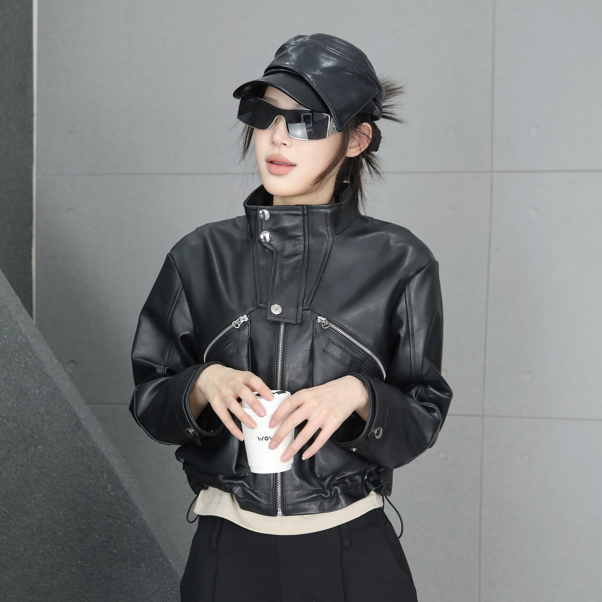酷感机车风真皮皮衣女短款立领新款黑色拉链夹克高级感显瘦外套潮