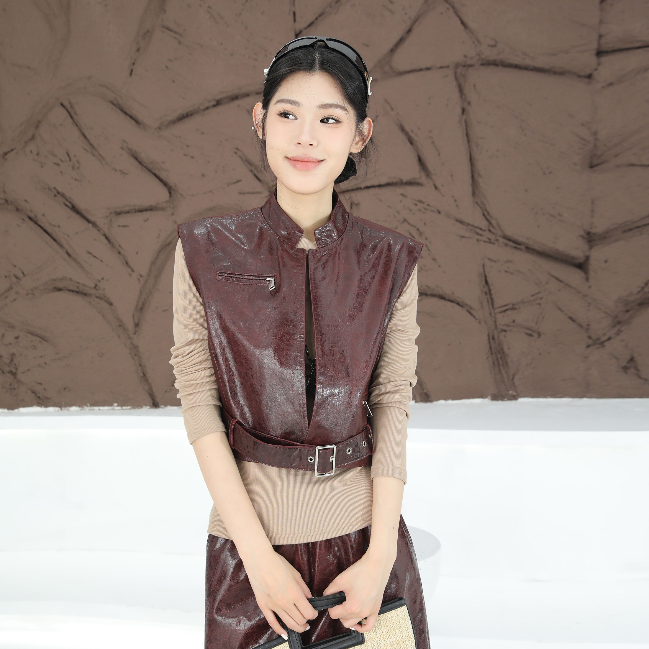 酷感简约真皮立领显瘦女马甲