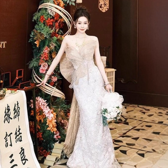 新中式晨袍女新娘敬酒服