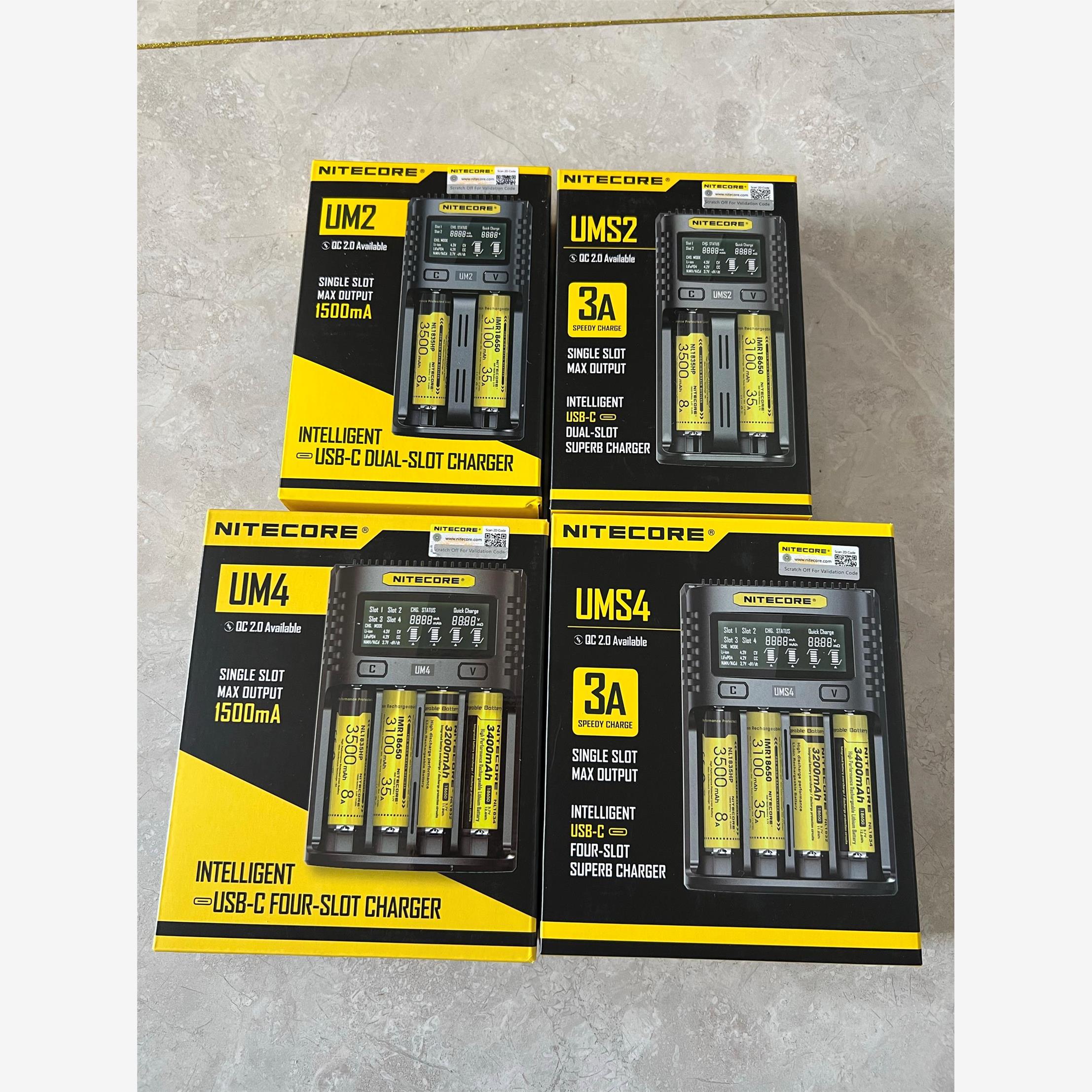 奈特科尔SC4 I8 D2D4 UMS2 UM2 UMS4 UM4充电器18650 26650充电器