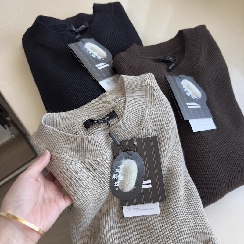 柜单1000+ 桑蚕丝绵羊毛混纺 冬季男装保暖休闲圆领针织衫毛衣潮
