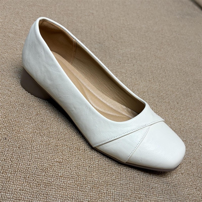 优雅方头平底鞋柔软皮质轻盈舒适通勤休闲两相宜显气质单品