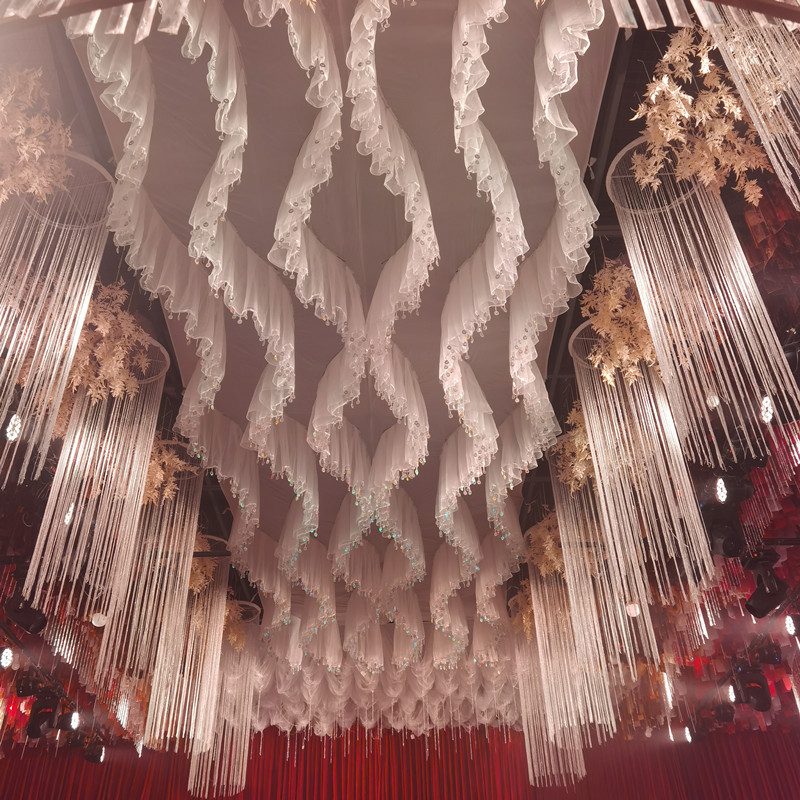 新款婚庆道具云顶纱舞台布置