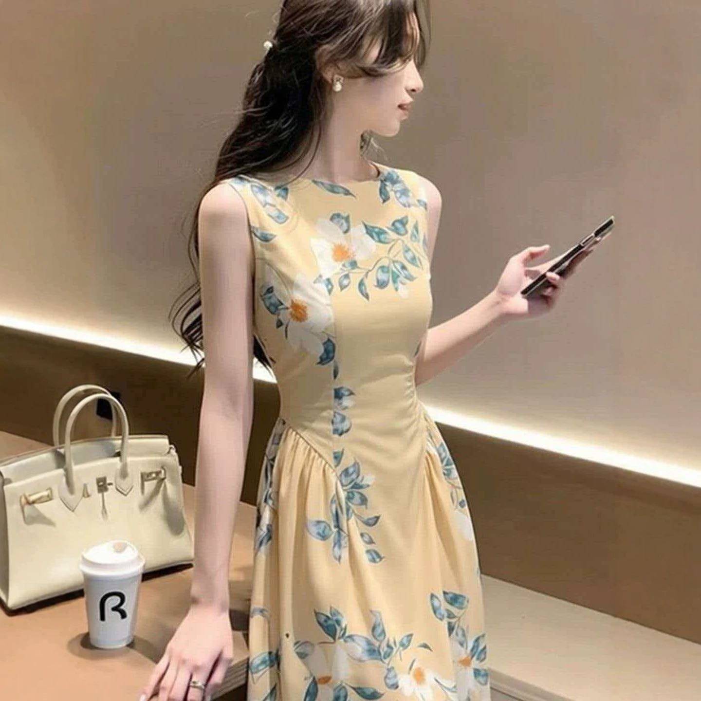 黄色碎花连衣裙女春高端大方得体独特别致绝美巨好看气质掐腰裙子