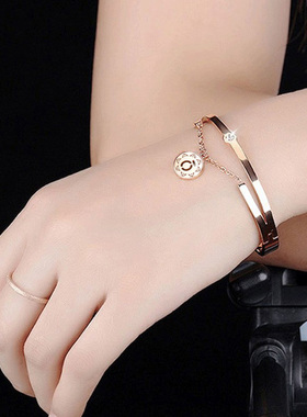 欧美女钛钢扩香扣手镯多特瑞玫瑰