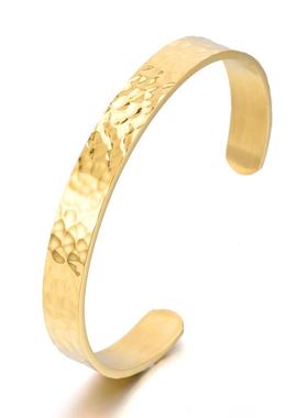 韩版时尚手工捶纹金色开口手镯个性新潮饰品不锈钢休闲风情侣手环