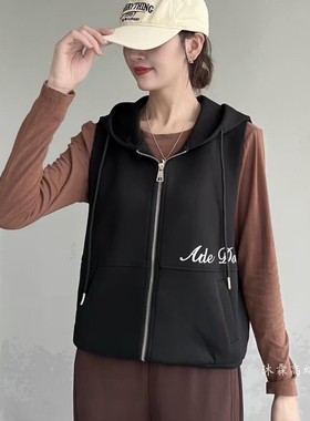 雅姿赏色珊瑚花2025秋冬新款上衣大码显瘦宽松百搭马甲外套12018