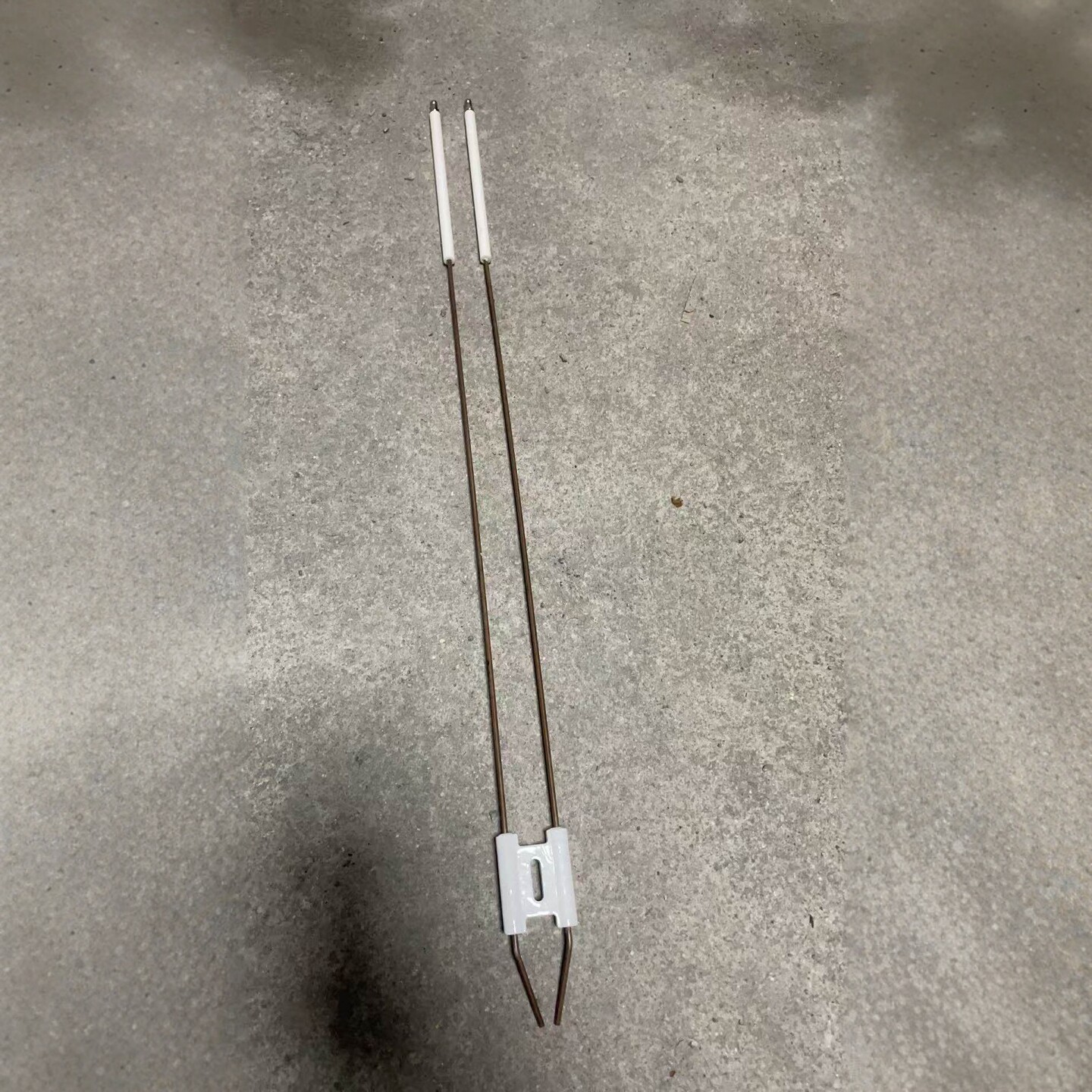 定制柴油甲醇燃烧机点火针电极锅炉配件大机器加长联体陶瓷打火针