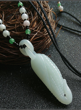 精工天然毛衣链雕刻礼物玉石吊坠