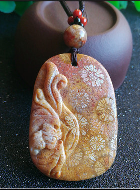 老矿料天然珊瑚玉福在眼前吊坠