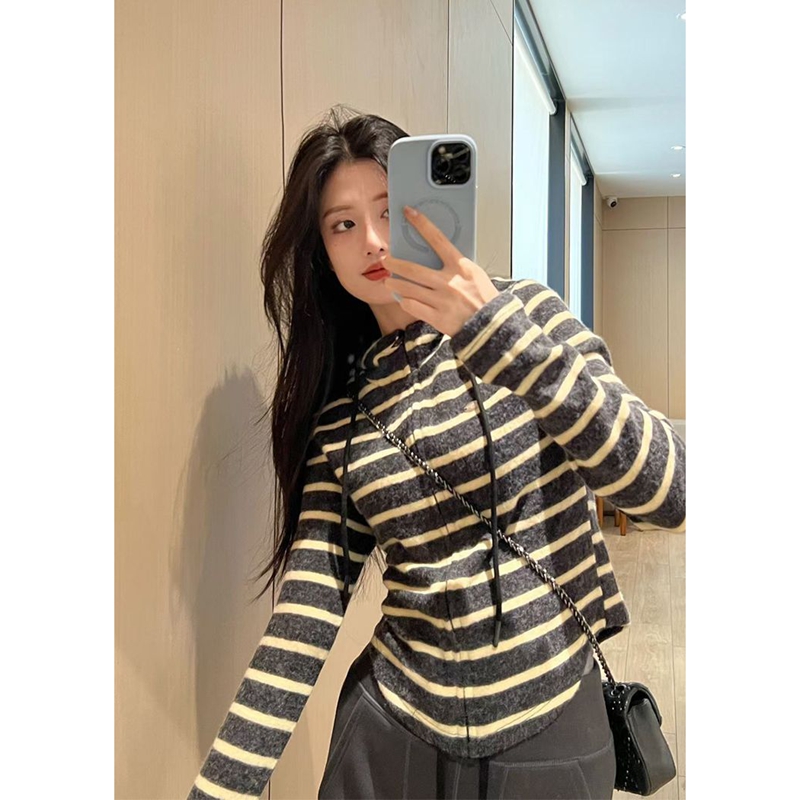 撞色条纹连帽开衫卫衣女秋冬新