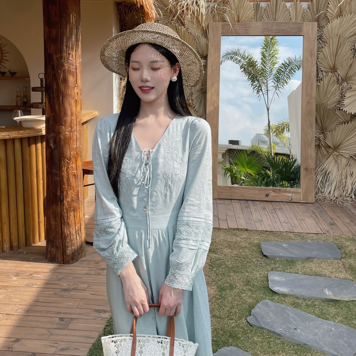 MOBAI默白【雾海谣】法式刺绣亚麻V领连衣裙女复古收腰气质长裙春