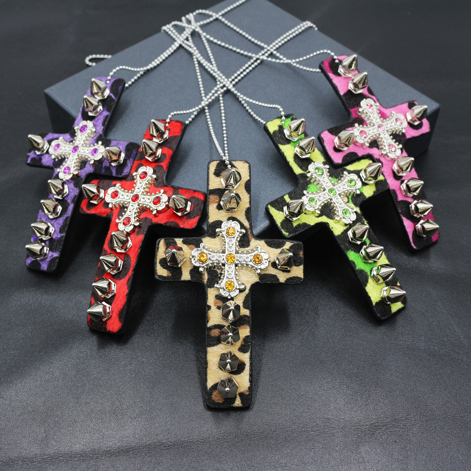 朋克项链y2k高级感铆钉项链