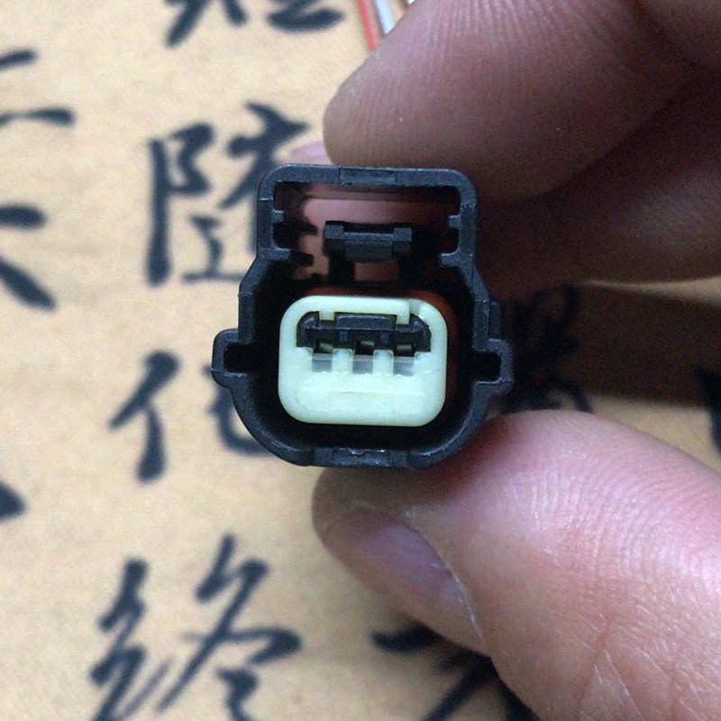 别克新君威君越2.4新凯越爱唯欧曲轴位置传感器线束插头 原装拆车