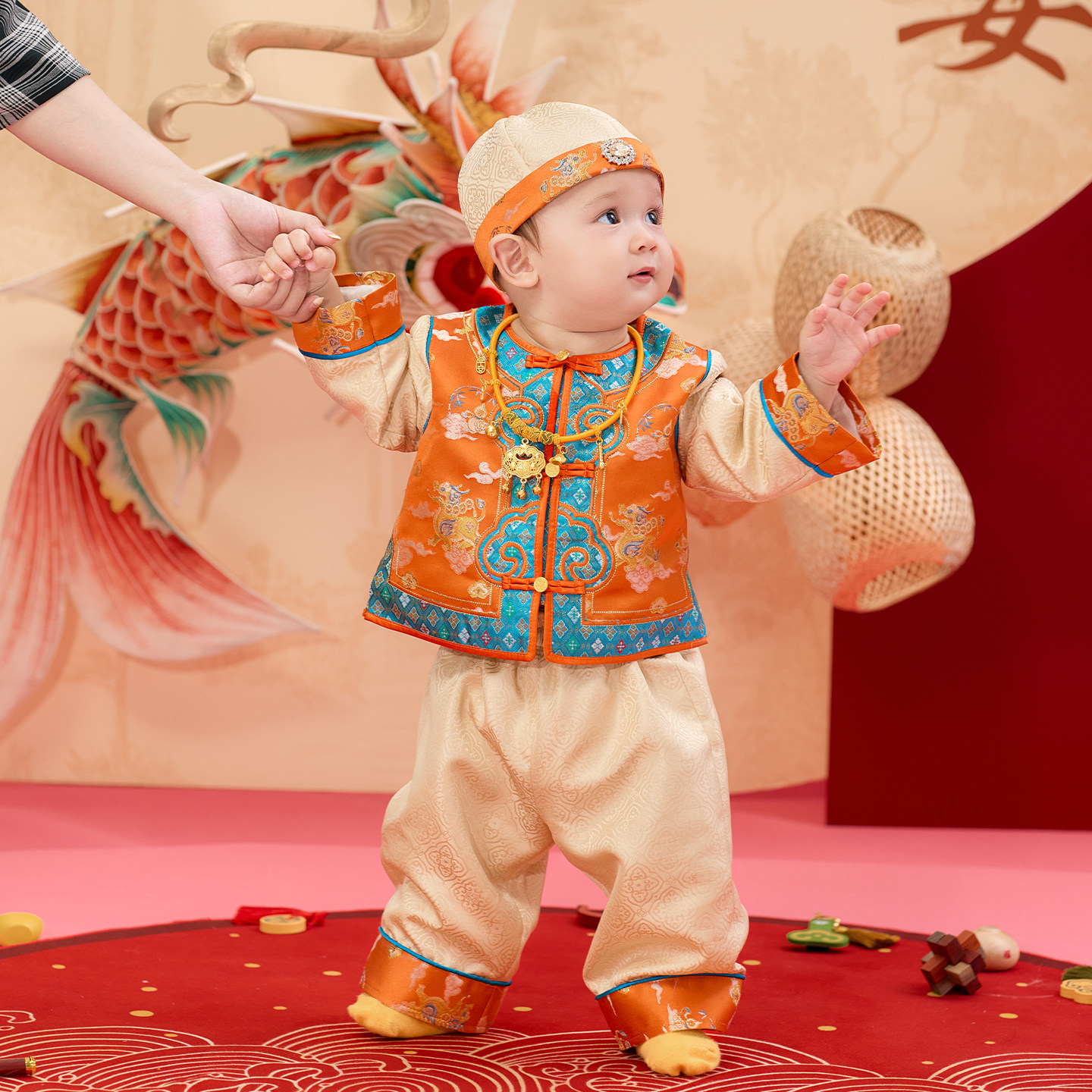 周岁男宝礼服宝宝周岁男礼服中式婴儿生日宴抓周冠衣春秋国风套装图片