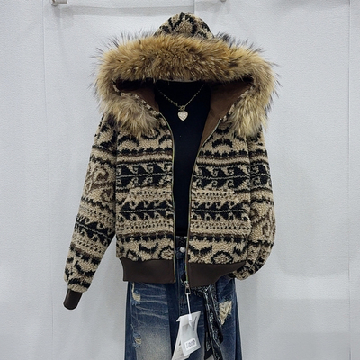 连帽印花皮毛一体外套女短款冬季