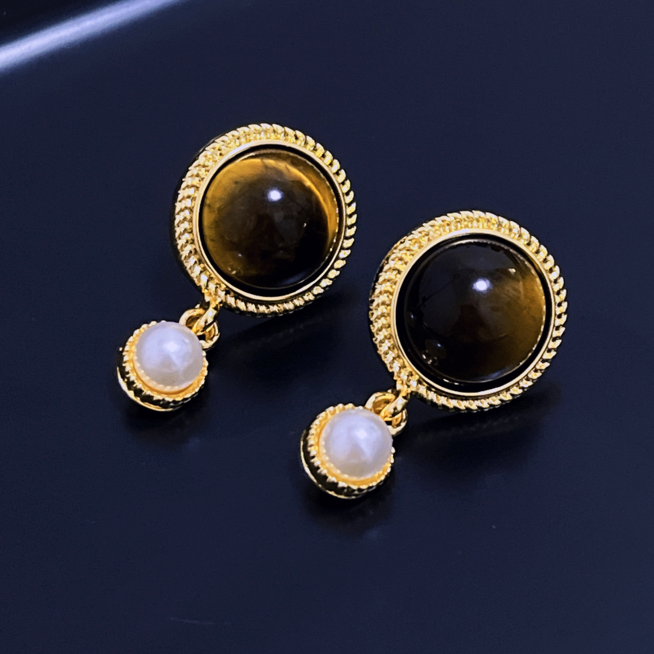 天然石虎眼石美拉德风文艺复古圆形几何新款琥珀耳饰高级感耳环女