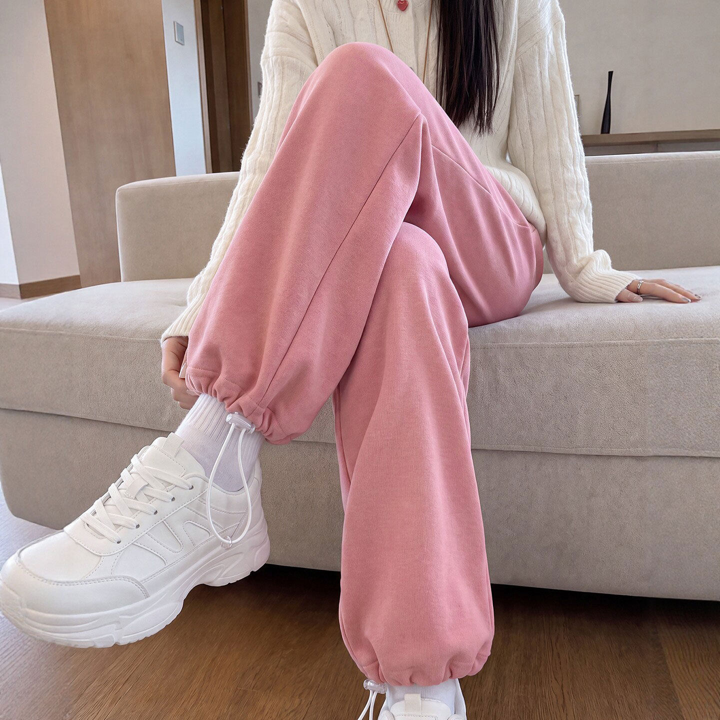 粉色运动裤女2026新款秋季美式束脚卫裤宽松直筒休闲小个子阔腿裤